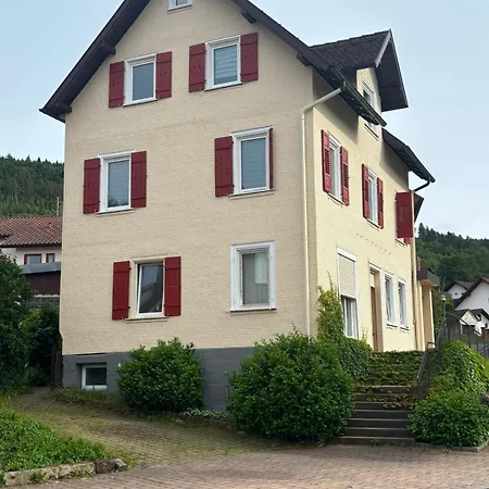 Ruhige Schwarzwald Auszeit - Perfekt Fuer Paare Und Kleine Familien * بيرسبرون